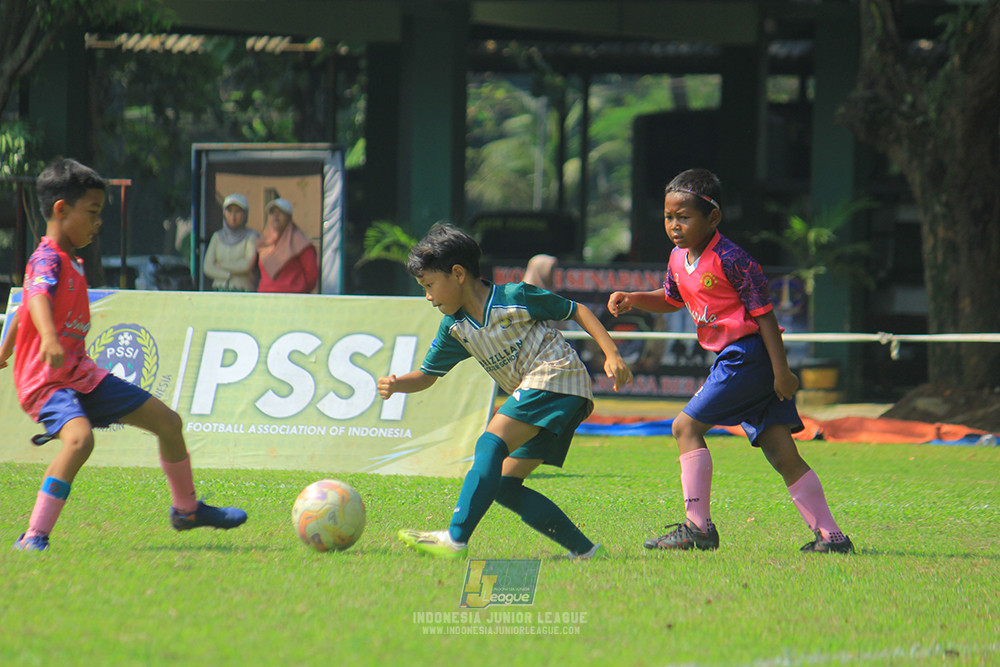 ijlu9 070626 brazillian ss lfa vs cileungsi united