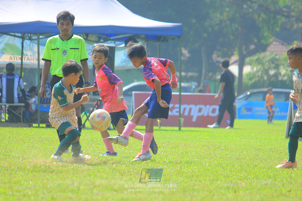 ijlu9 070626 brazillian ss lfa vs cileungsi united