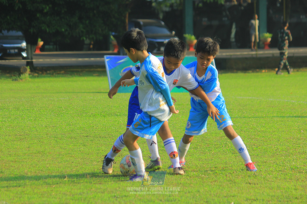 ijlu9 070626 diklat paku jaya vs proball football