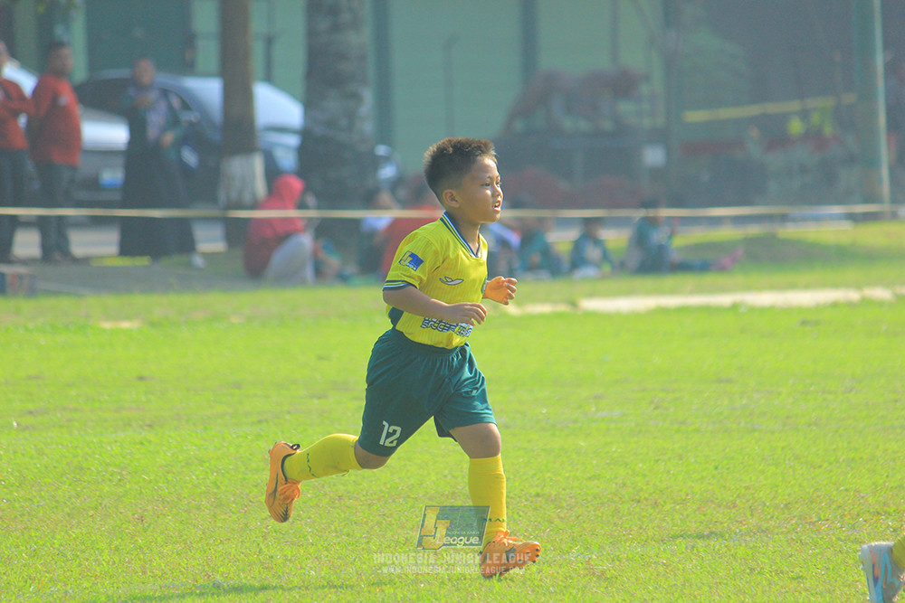 ijlu9 070626 proball football vs maesa pararaider