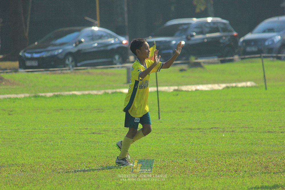 ijlu9 070626 proball football vs maesa pararaider