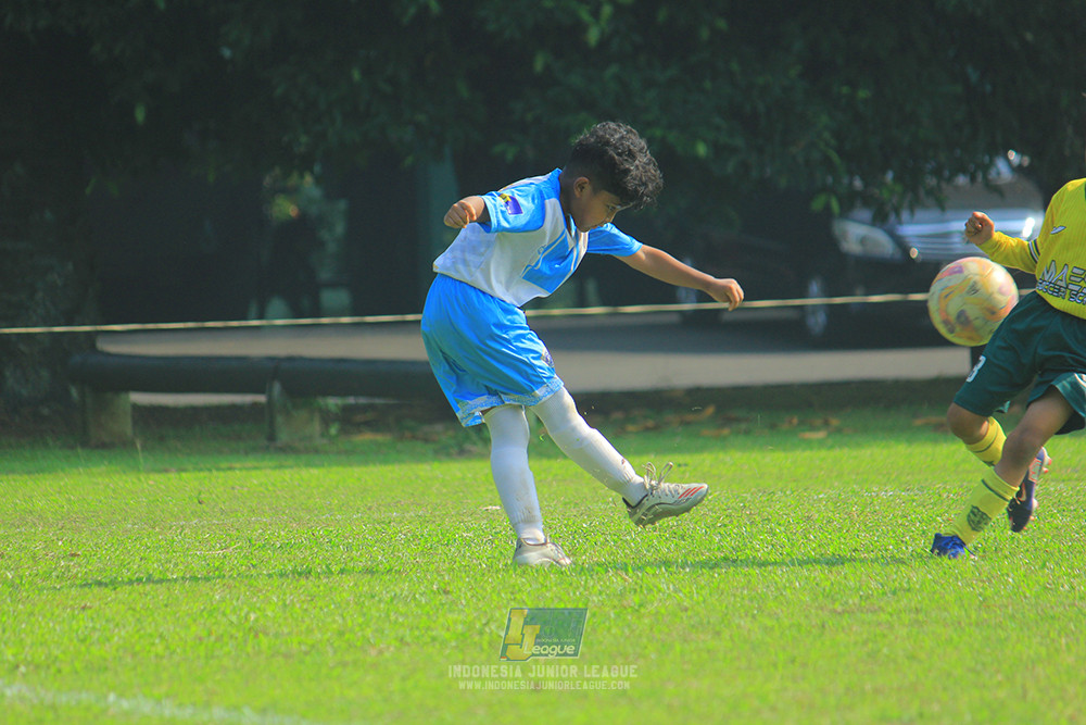 ijlu9 070626 proball football vs maesa pararaider