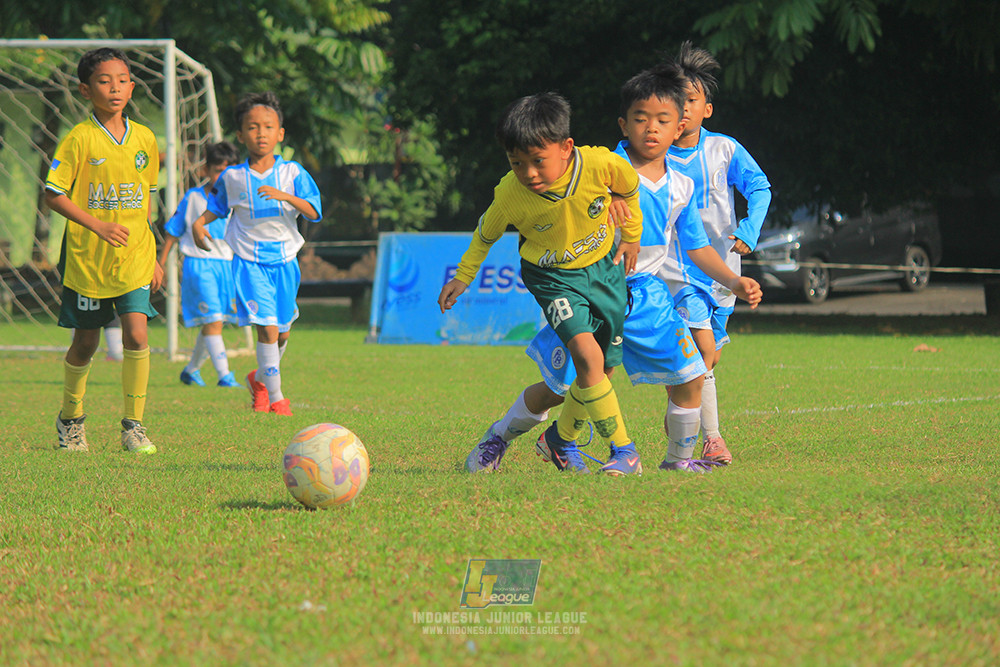 ijlu9 070626 proball football vs maesa pararaider