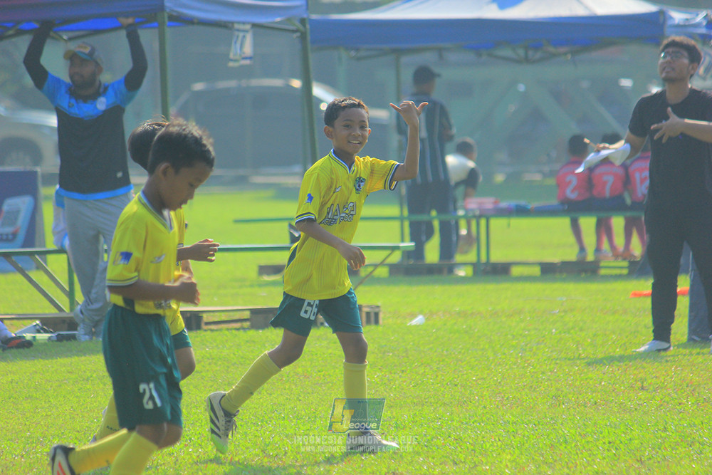 ijlu9 070626 proball football vs maesa pararaider