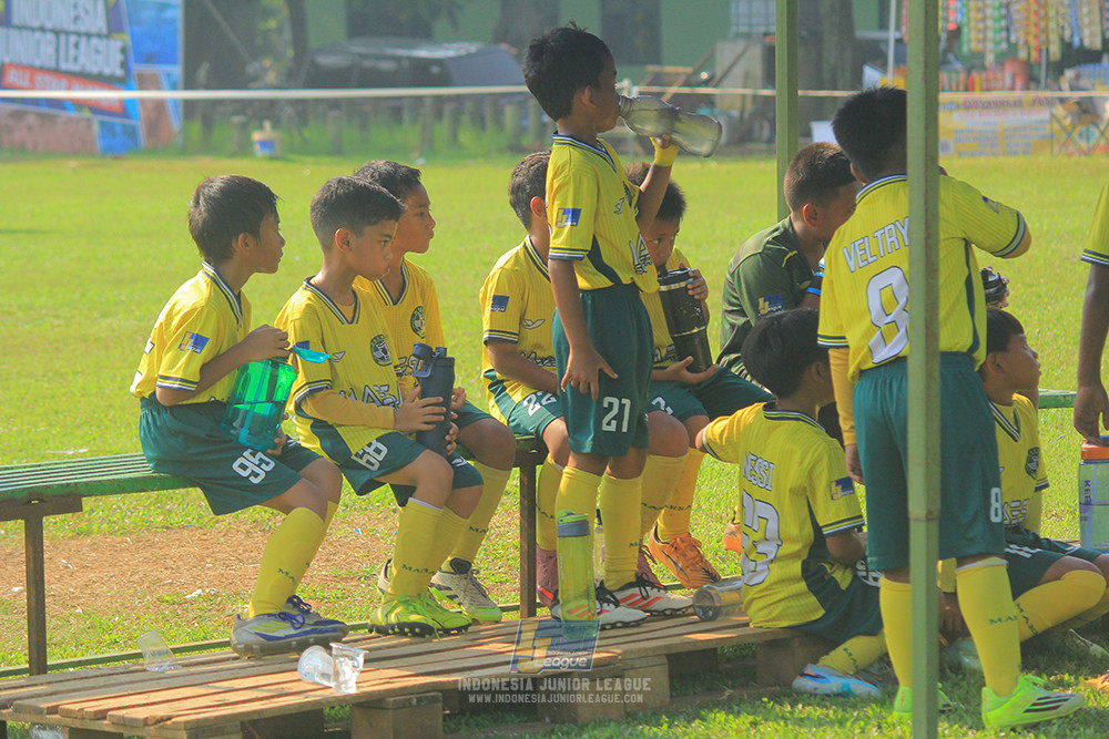 ijlu9 070626 proball football vs maesa pararaider