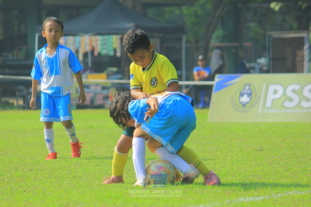ijlu9 070626 proball football vs maesa pararaider