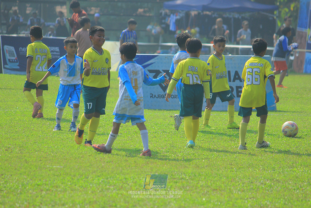 ijlu9 070626 proball football vs maesa pararaider