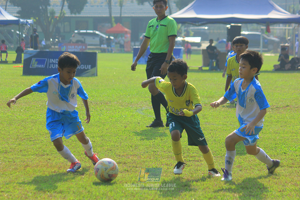 ijlu9 070626 proball football vs maesa pararaider