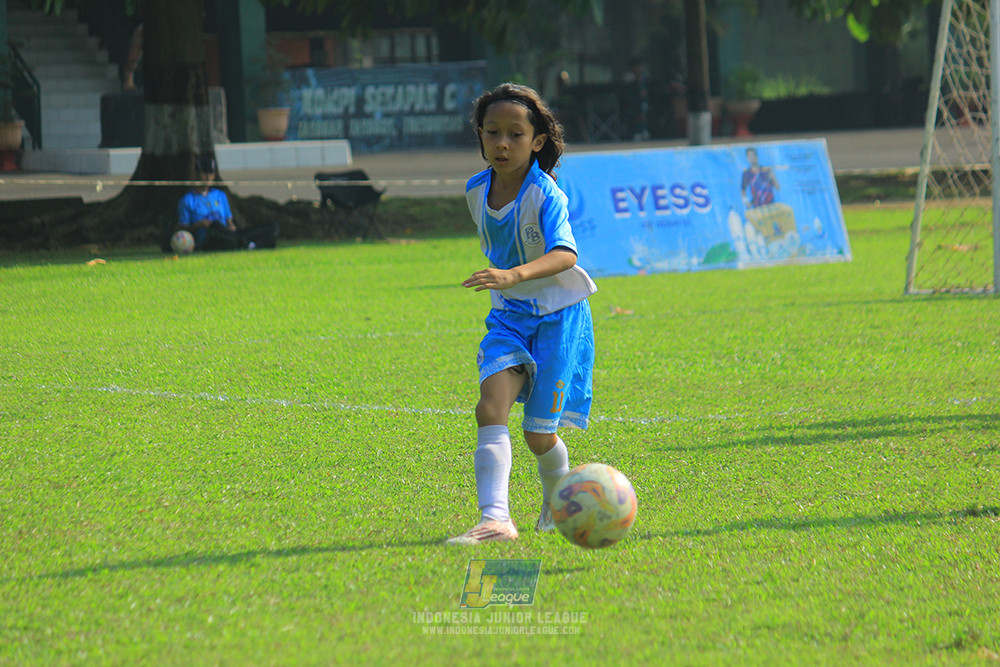 ijlu9 070626 proball football vs maesa pararaider