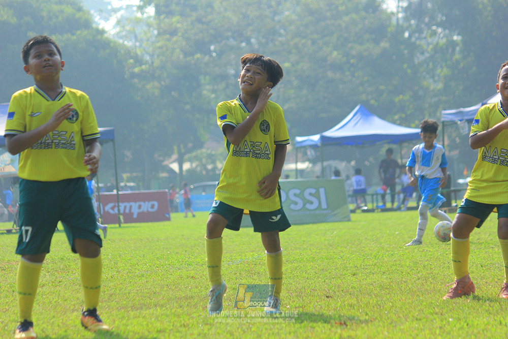ijlu9 070626 proball football vs maesa pararaider
