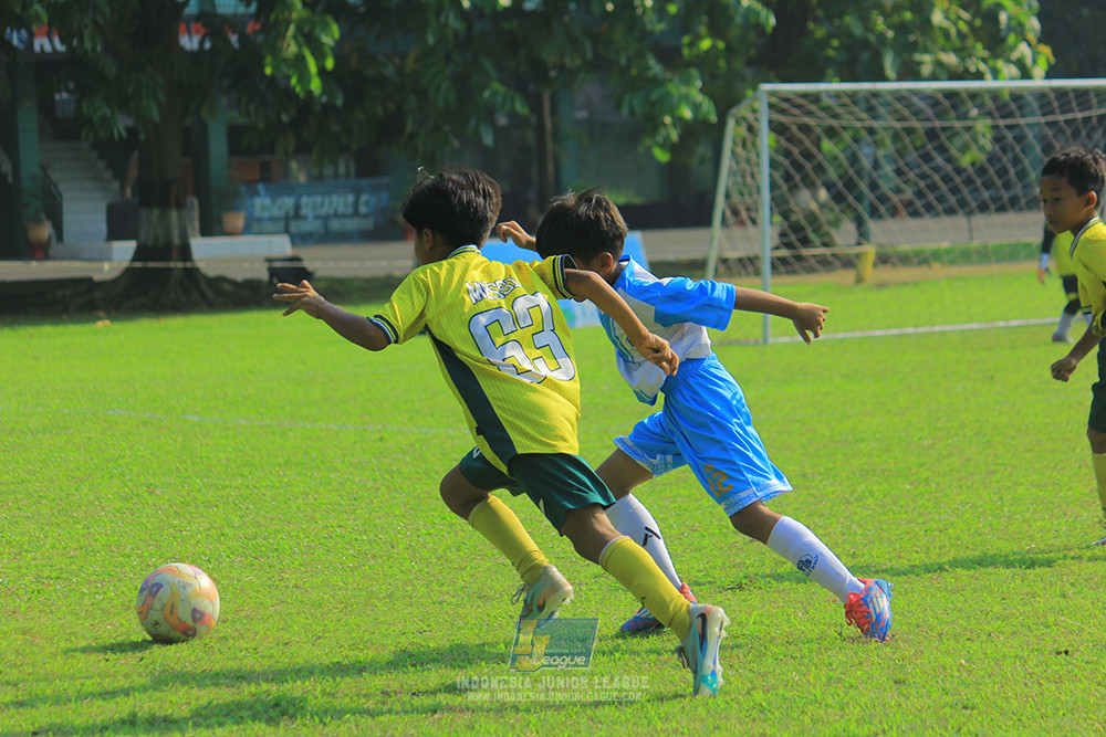 ijlu9 070626 proball football vs maesa pararaider