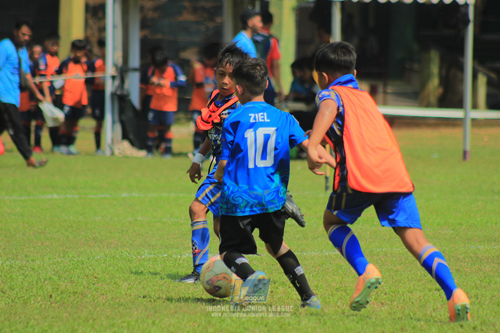 ijlu9 070626 steelford united vs nusantara 2004