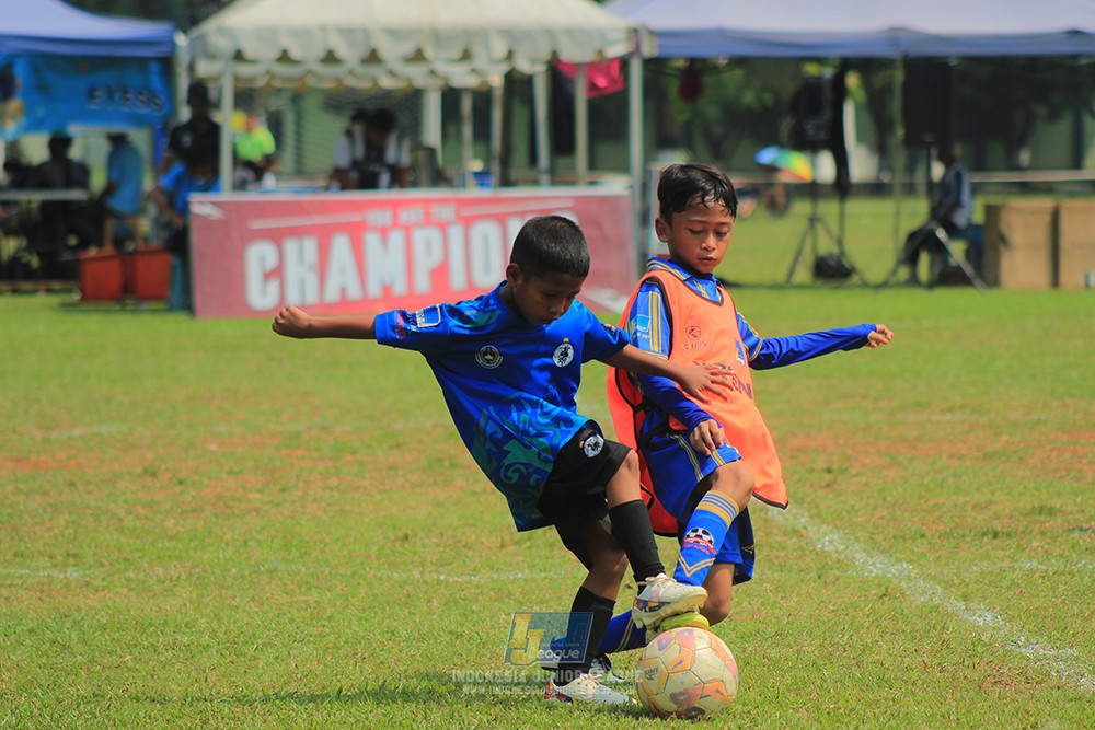 ijlu9 070626 steelford united vs nusantara 2004