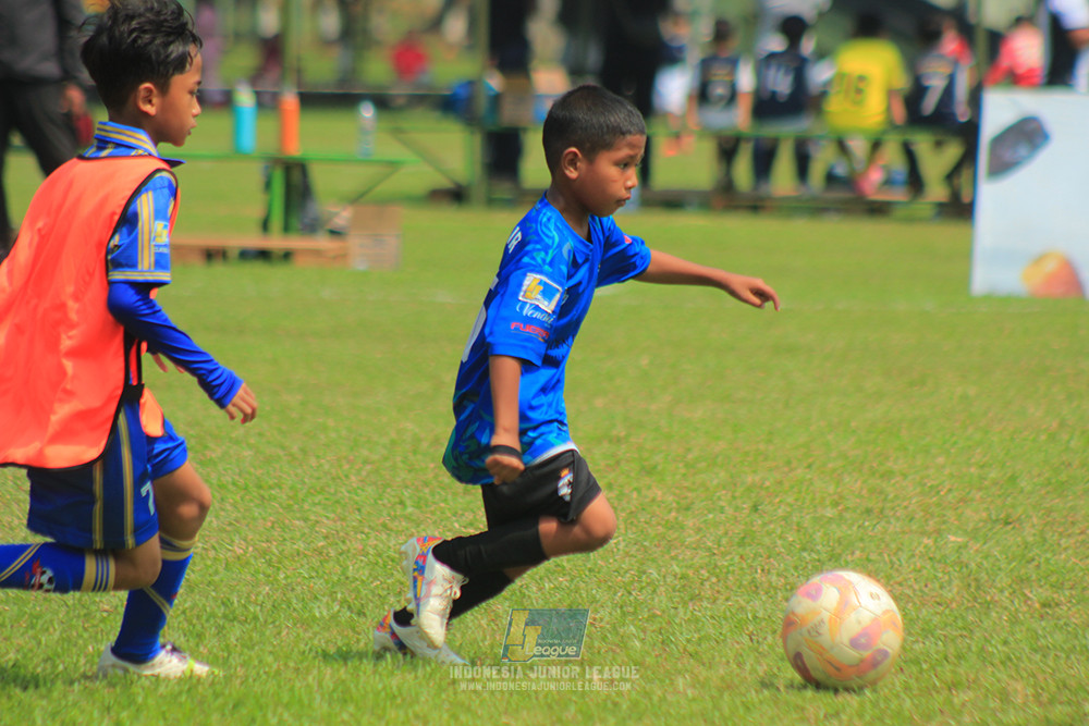 ijlu9 070626 steelford united vs nusantara 2004