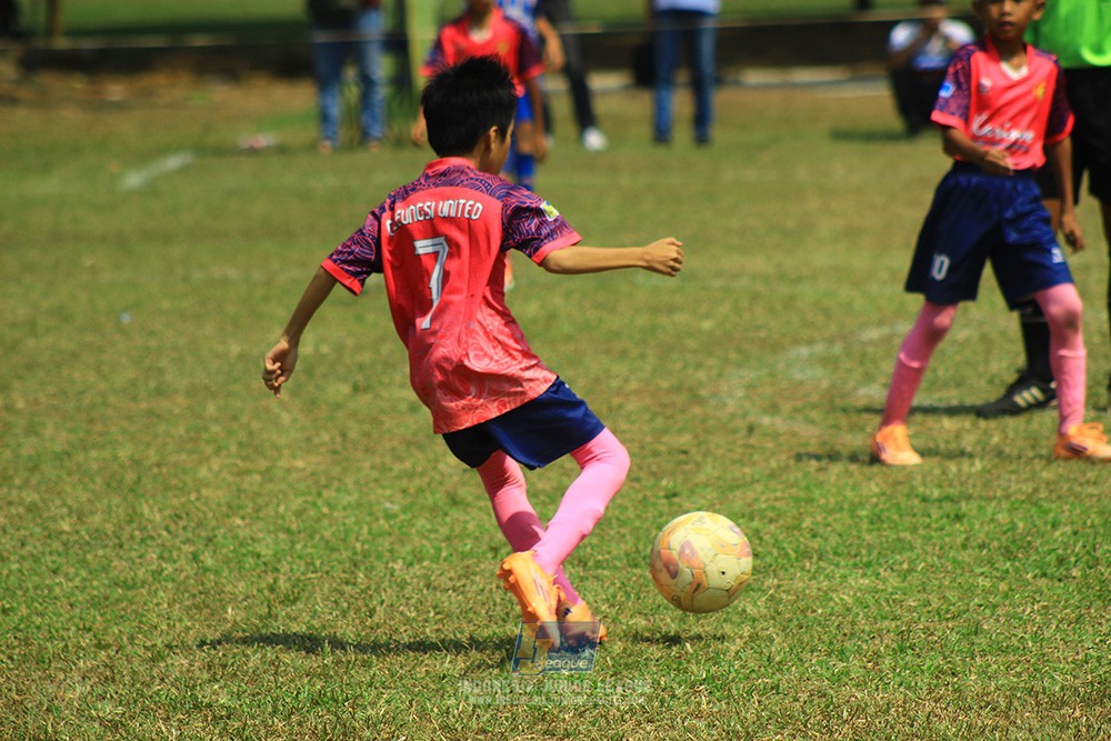 ijlu9 champ 050726 cileungsi united vs nusantara 2004