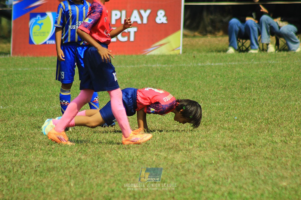 ijlu9 champ 050726 cileungsi united vs nusantara 2004