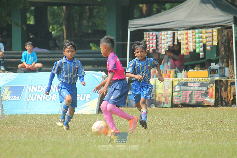 ijlu9 champ 050726 cileungsi united vs nusantara 2004