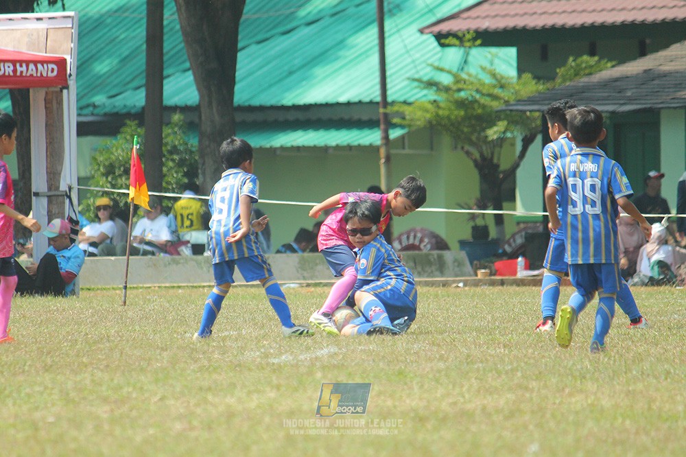 ijlu9 champ 050726 cileungsi united vs nusantara 2004