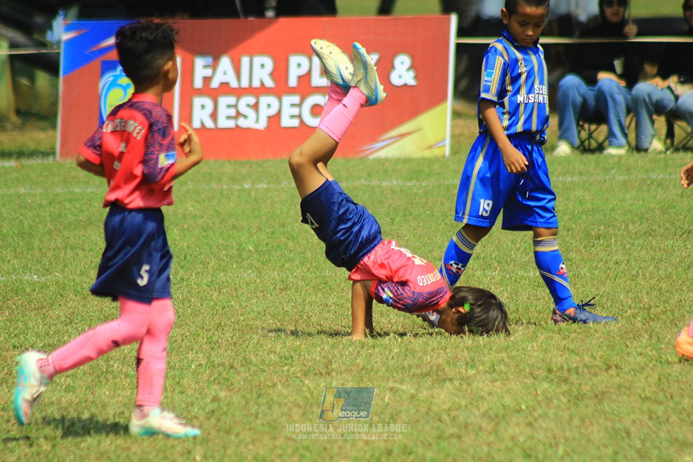 ijlu9 champ 050726 cileungsi united vs nusantara 2004