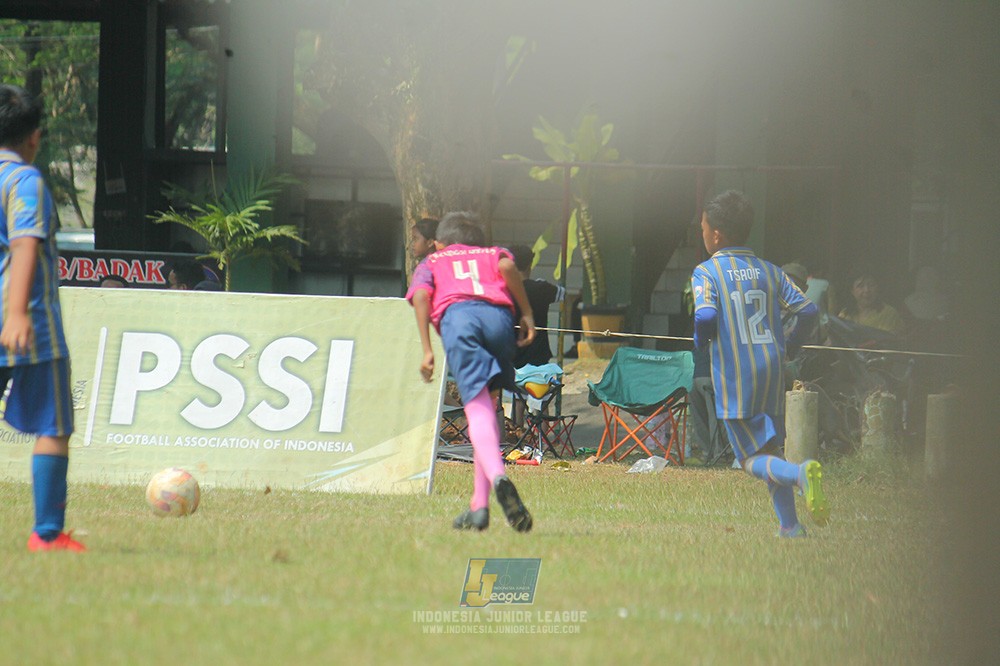 ijlu9 champ 050726 cileungsi united vs nusantara 2004