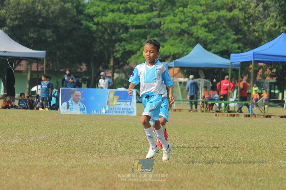 ijlu9 plate 050726 gagak muda vs proball football
