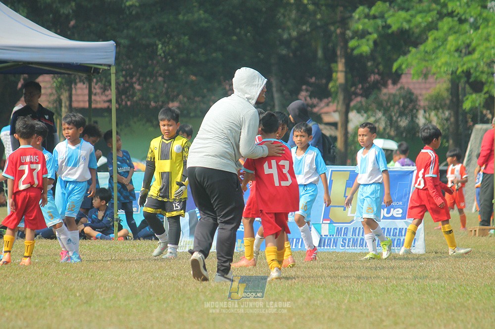 ijlu9 plate 050726 gagak muda vs proball football