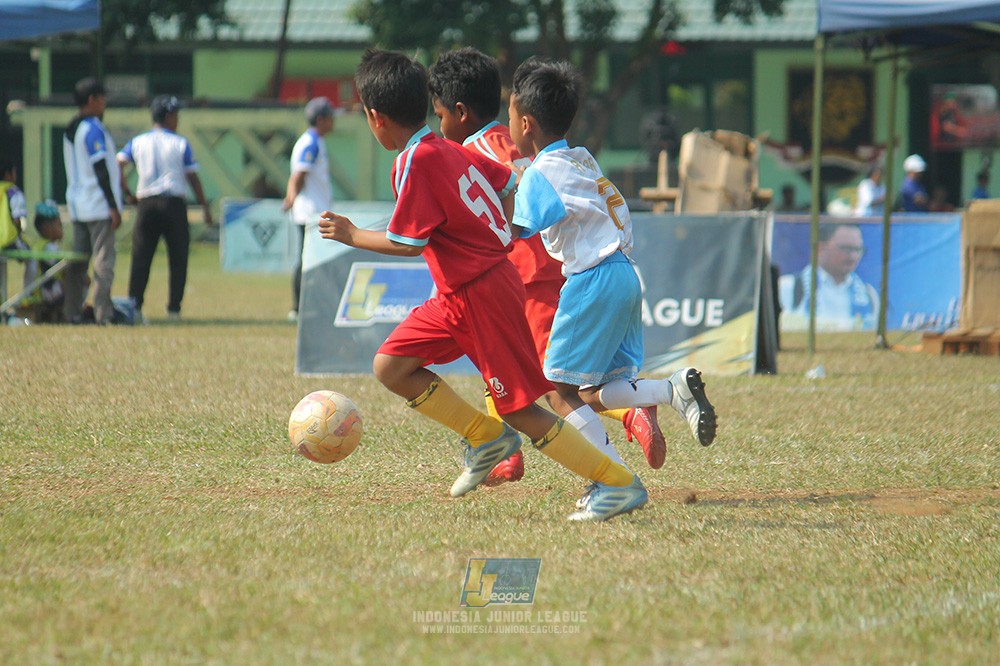 ijlu9 plate 050726 gagak muda vs proball football