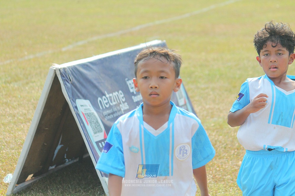 ijlu9 plate 050726 gagak muda vs proball football