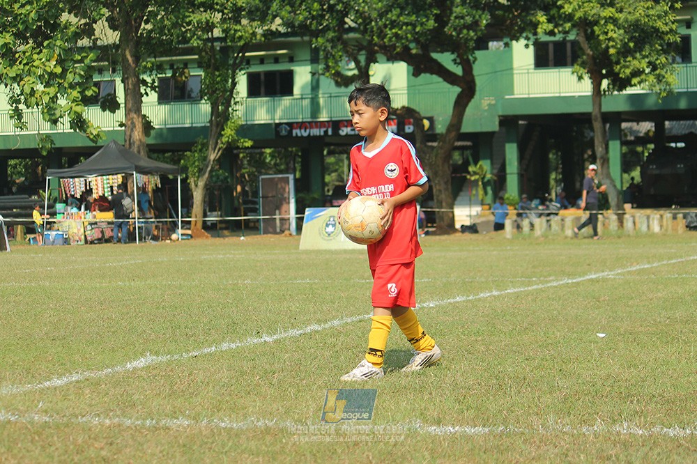 ijlu9 plate 050726 gagak muda vs proball football