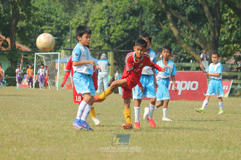 ijlu9 plate 050726 gagak muda vs proball football