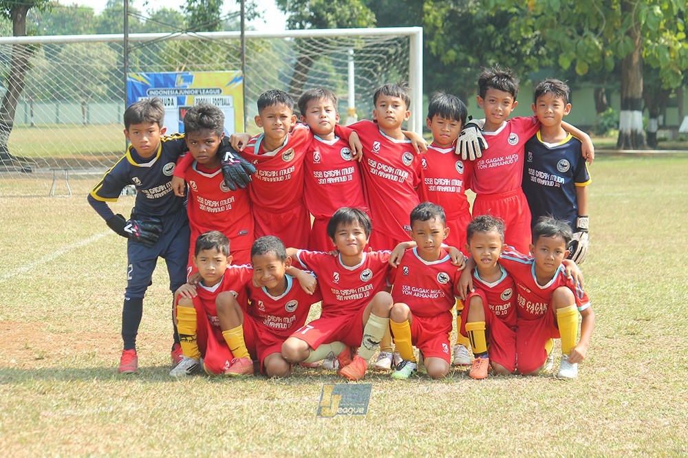 ijlu9 plate 050726 gagak muda vs proball football