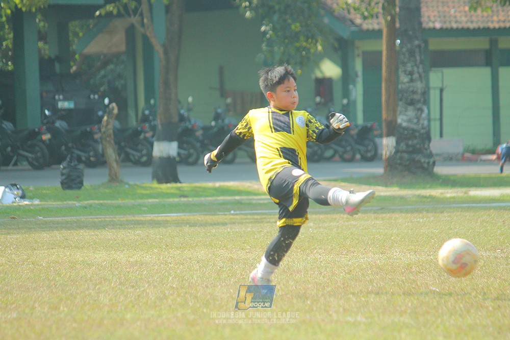 ijlu9 plate 050726 gagak muda vs proball football