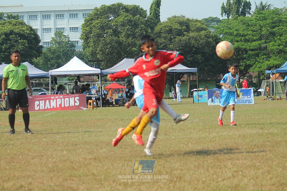ijlu9 plate 050726 gagak muda vs proball football