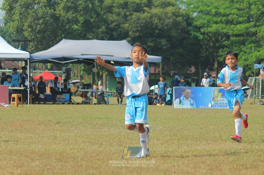 ijlu9 plate 050726 gagak muda vs proball football