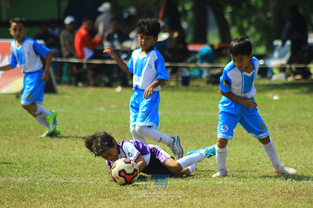 ijlu9 plate 050726 proball football vs timah united