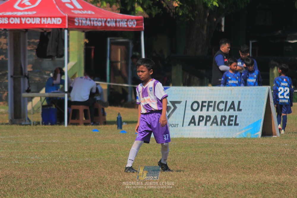 ijlu9 plate 050726 proball football vs timah united