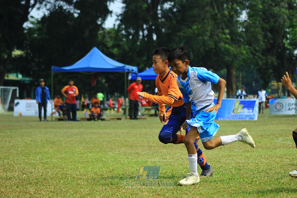 ijlu9 plate 050726 sparta 1979 vs proball football