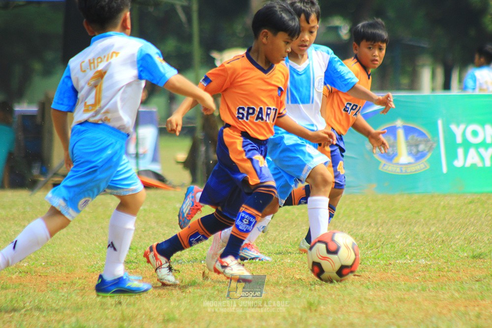 ijlu9 plate 050726 sparta 1979 vs proball football