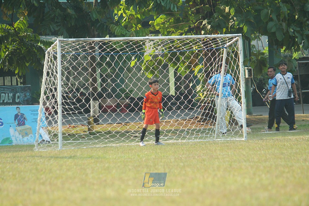 ijlu9 plate 050726 wiradhika soccer vs brazillian ss senayan