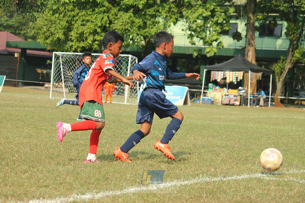 ijlu9 plate 050726 wiradhika soccer vs brazillian ss senayan