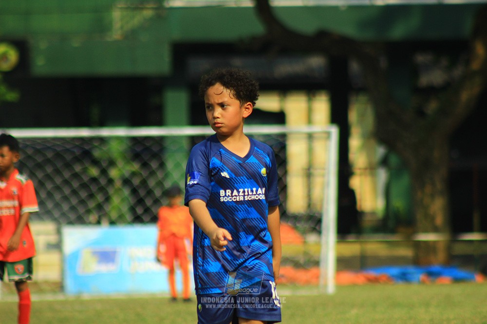 ijlu9 plate 050726 wiradhika soccer vs brazillian ss senayan