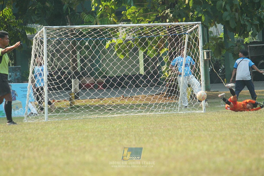 ijlu9 plate 050726 wiradhika soccer vs brazillian ss senayan