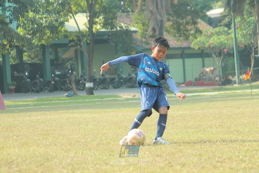 ijlu9 plate 050726 wiradhika soccer vs brazillian ss senayan