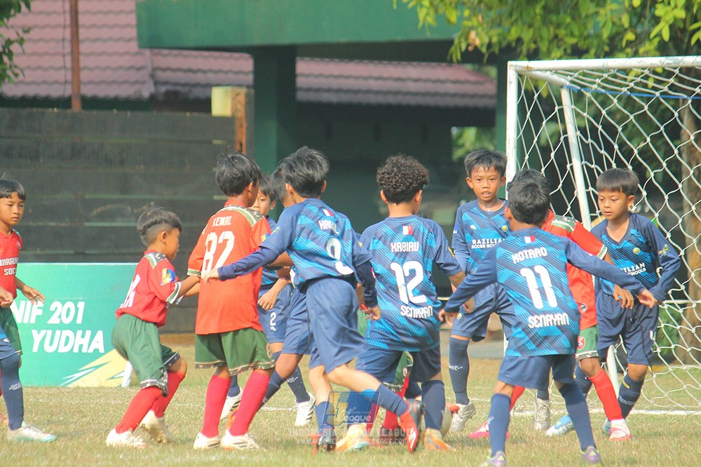 ijlu9 plate 050726 wiradhika soccer vs brazillian ss senayan