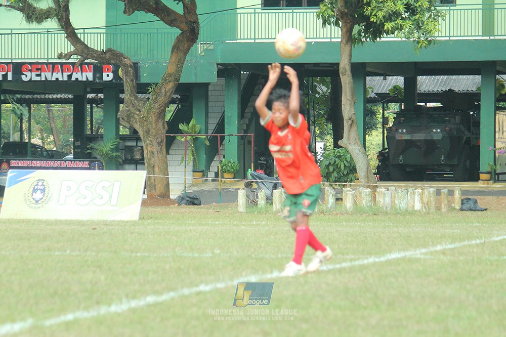 ijlu9 plate 050726 wiradhika soccer vs brazillian ss senayan