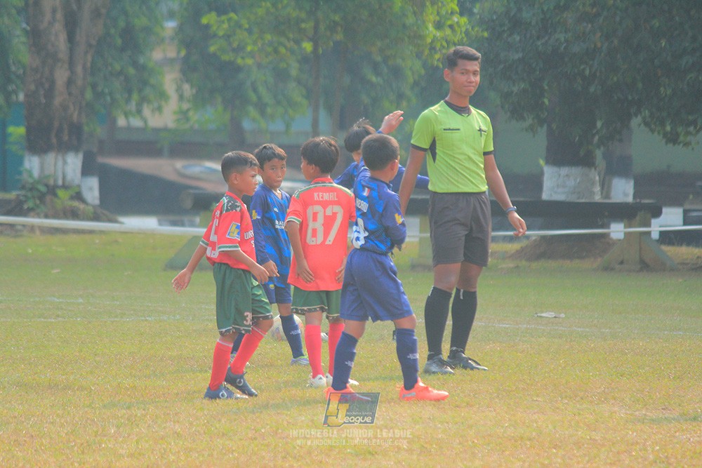 ijlu9 plate 050726 wiradhika soccer vs brazillian ss senayan