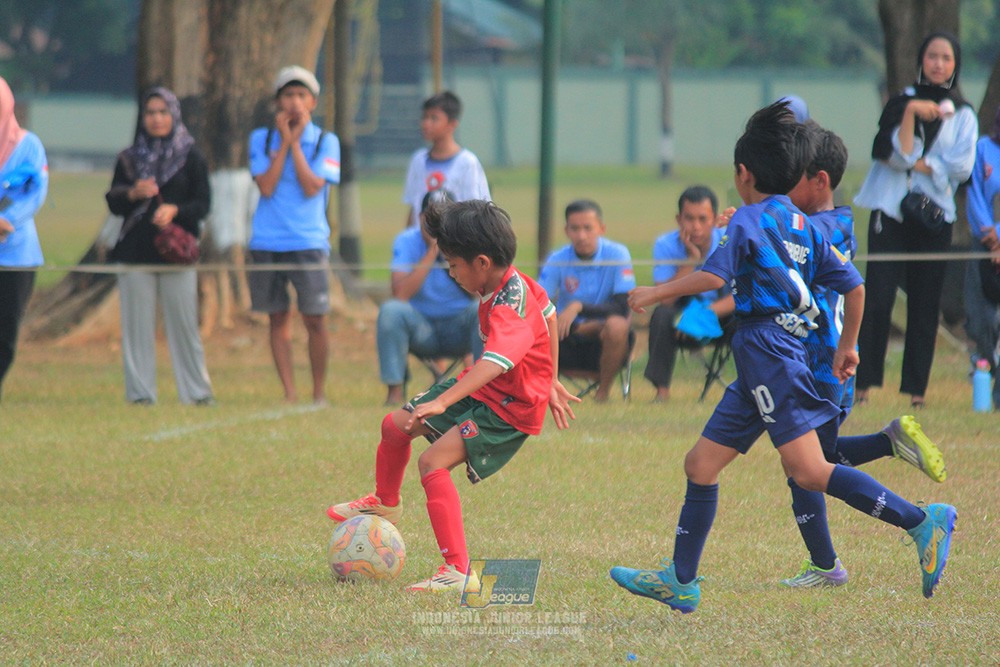 ijlu9 plate 050726 wiradhika soccer vs brazillian ss senayan