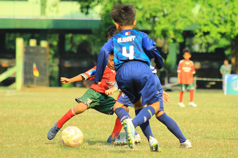 ijlu9 plate 050726 wiradhika soccer vs brazillian ss senayan