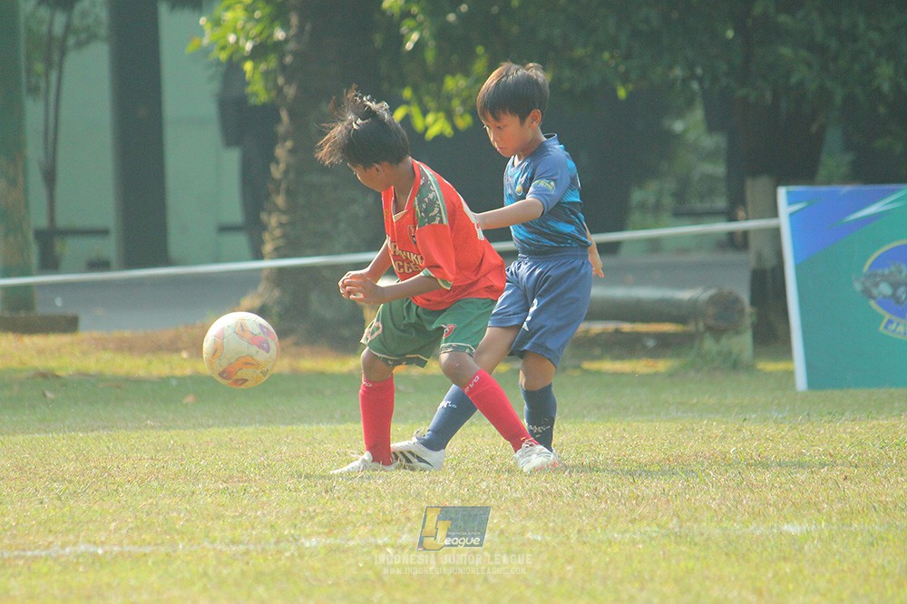 ijlu9 plate 050726 wiradhika soccer vs brazillian ss senayan