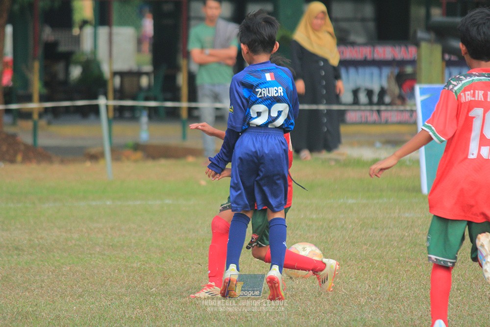 ijlu9 plate 050726 wiradhika soccer vs brazillian ss senayan